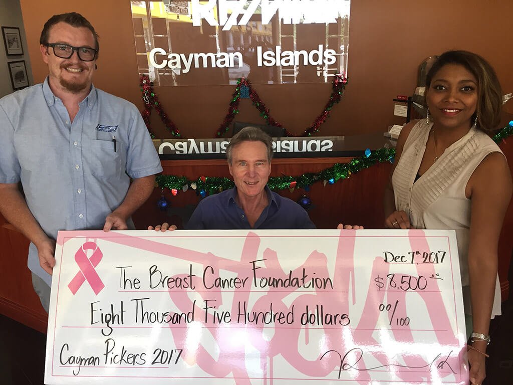Cayman Pickers Event Supports Breast Cancer Foundation